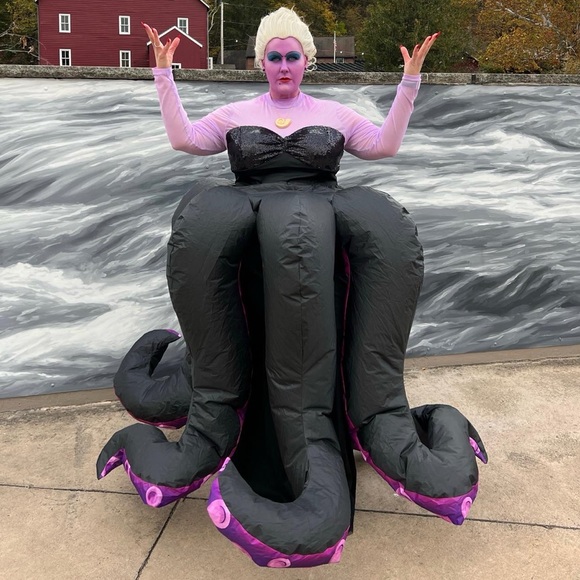 Ursula Halloween costume - Picture 10 of 15